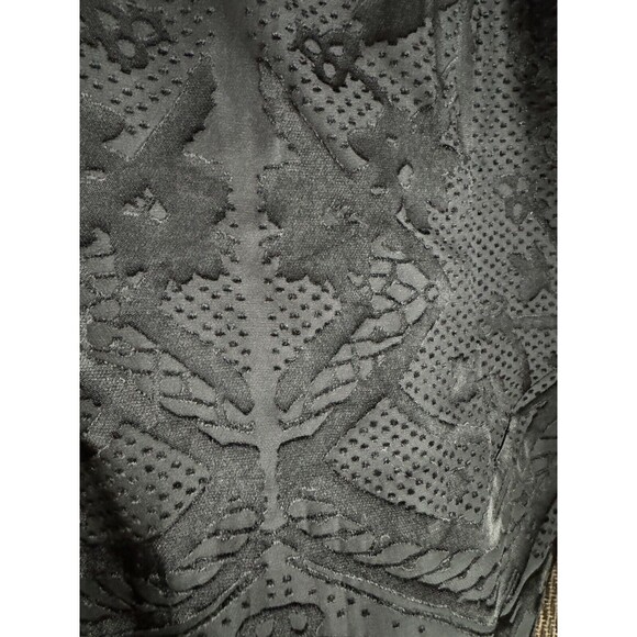 CAbi Tank Top Jubilee Burnout‎ Overlay Shell Blouse Women’s Size Small - Picture 4 of 7